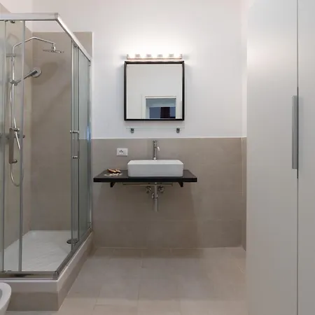 Apartamento Contemporary Artist - *